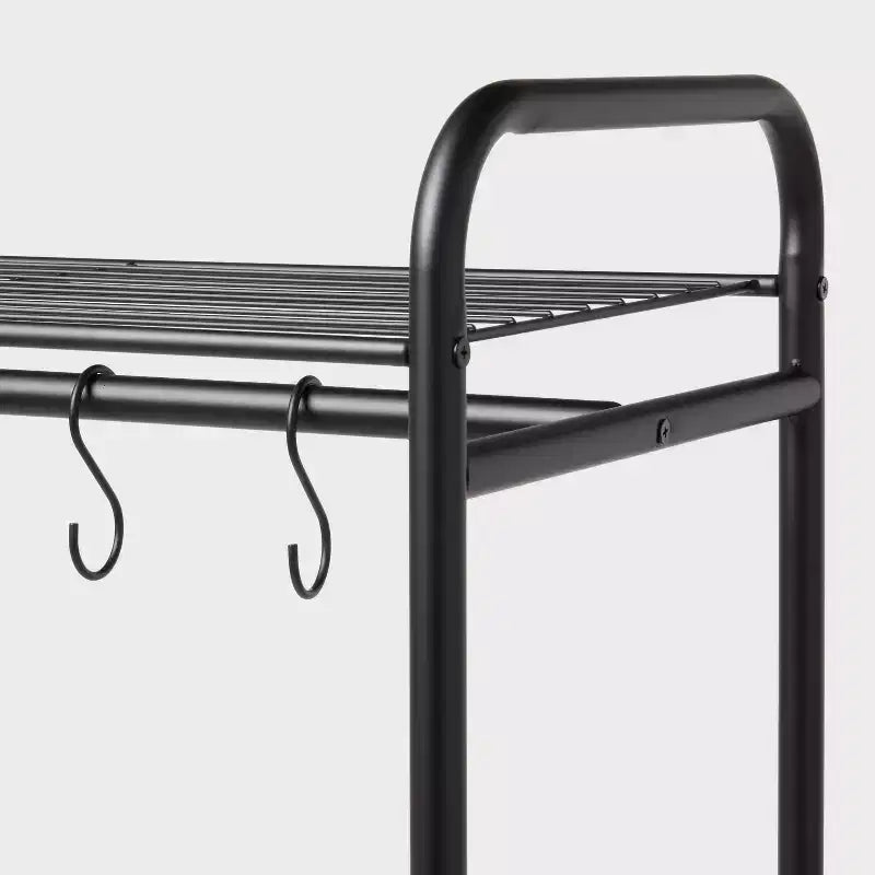 Perchero metálico con estantes y ganchos para accesorios - Brightroom™