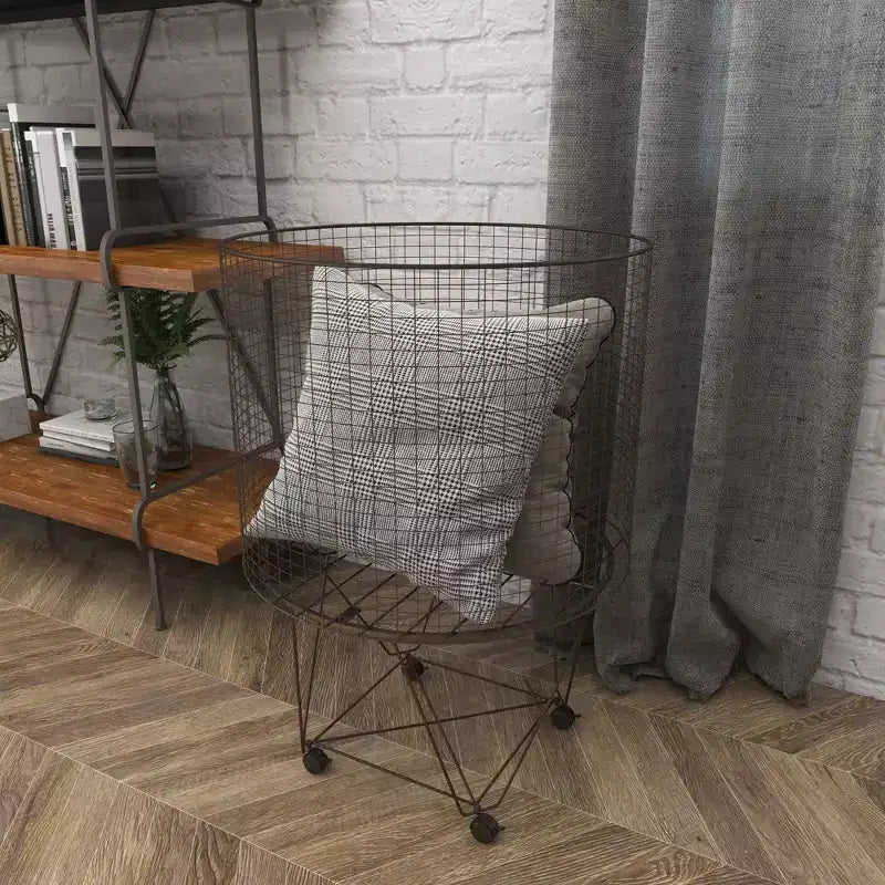 Carrito de almacenamiento de metal estilo rústico bronce: Cesto de ropa metálico multiusos con ruedas, parte superior abierta, no requiere montaje