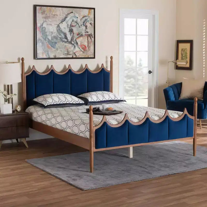 Cama de plataforma Baxton Studio Calgary de madera y terciopelo, tamaño queen, azul real/marrón nogal