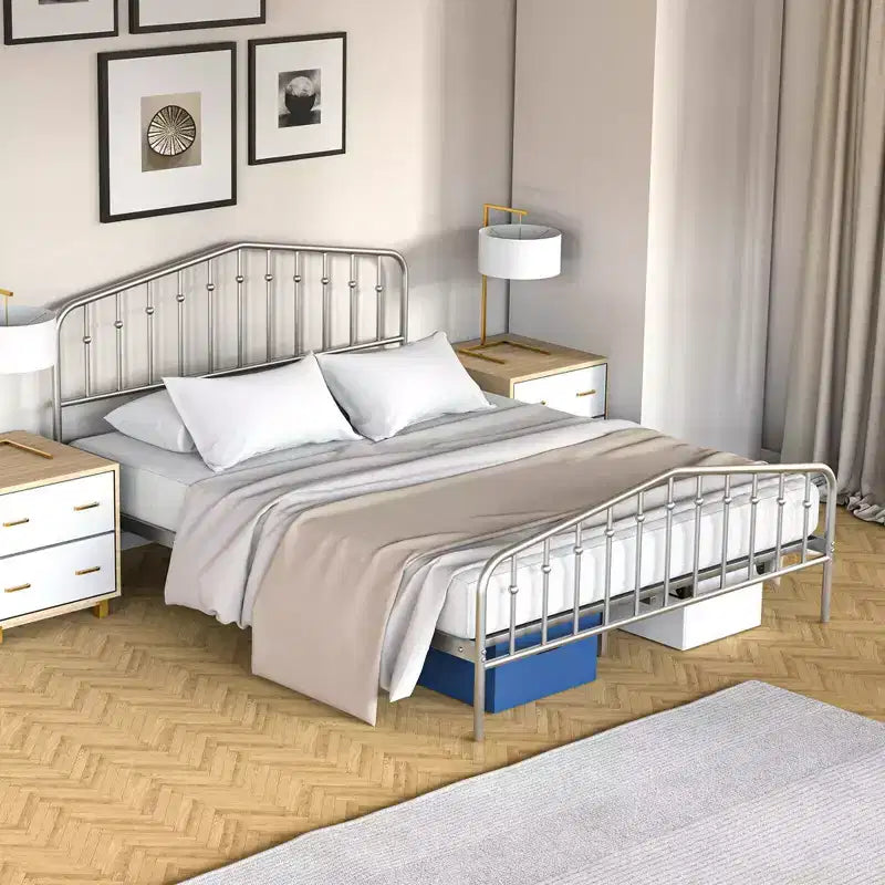 Estructura de cama de metal Queen con cabecero y pie de cama de plataforma con almacenamiento, color plateado