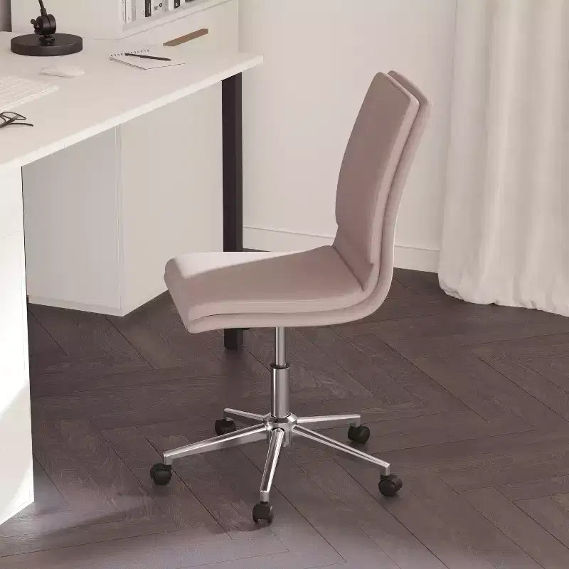 Silla de oficina para el hogar sin brazos con respaldo medio, asiento giratorio de altura ajustable y base cromada de cinco estrellas