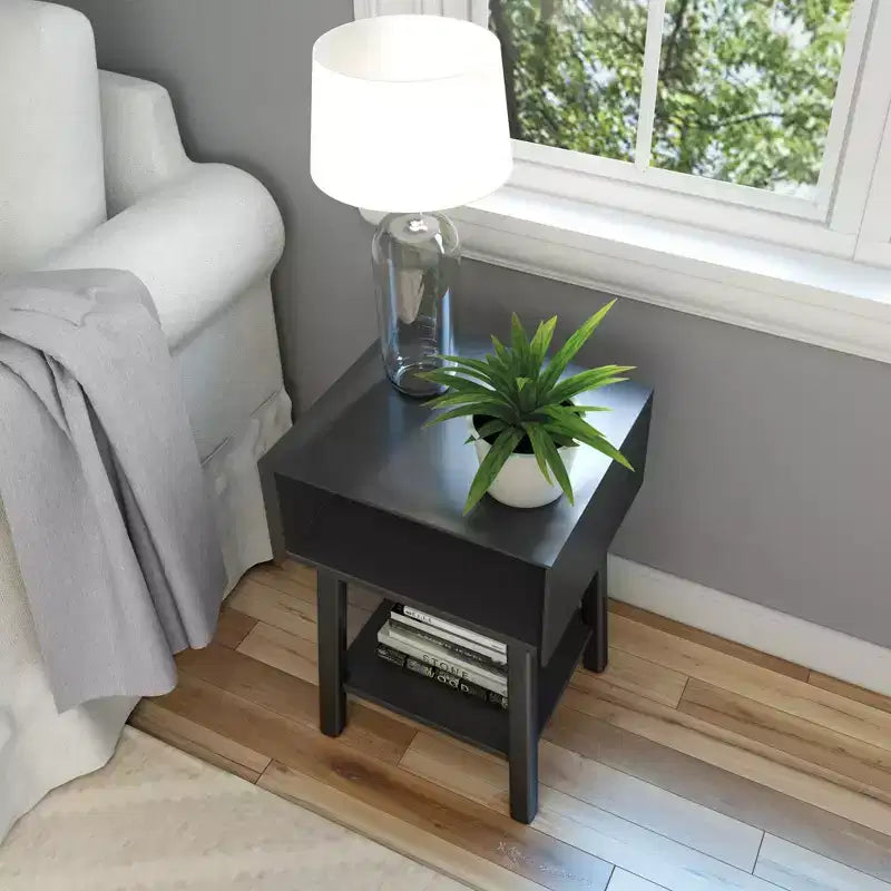 Mesita de noche moderna de mediados de siglo Plank+Beam con estante, mesa auxiliar de madera maciza para dormitorio
