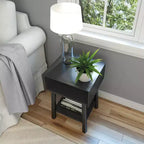 Mesita de noche moderna de mediados de siglo Plank+Beam con estante, mesa auxiliar de madera maciza para dormitorio